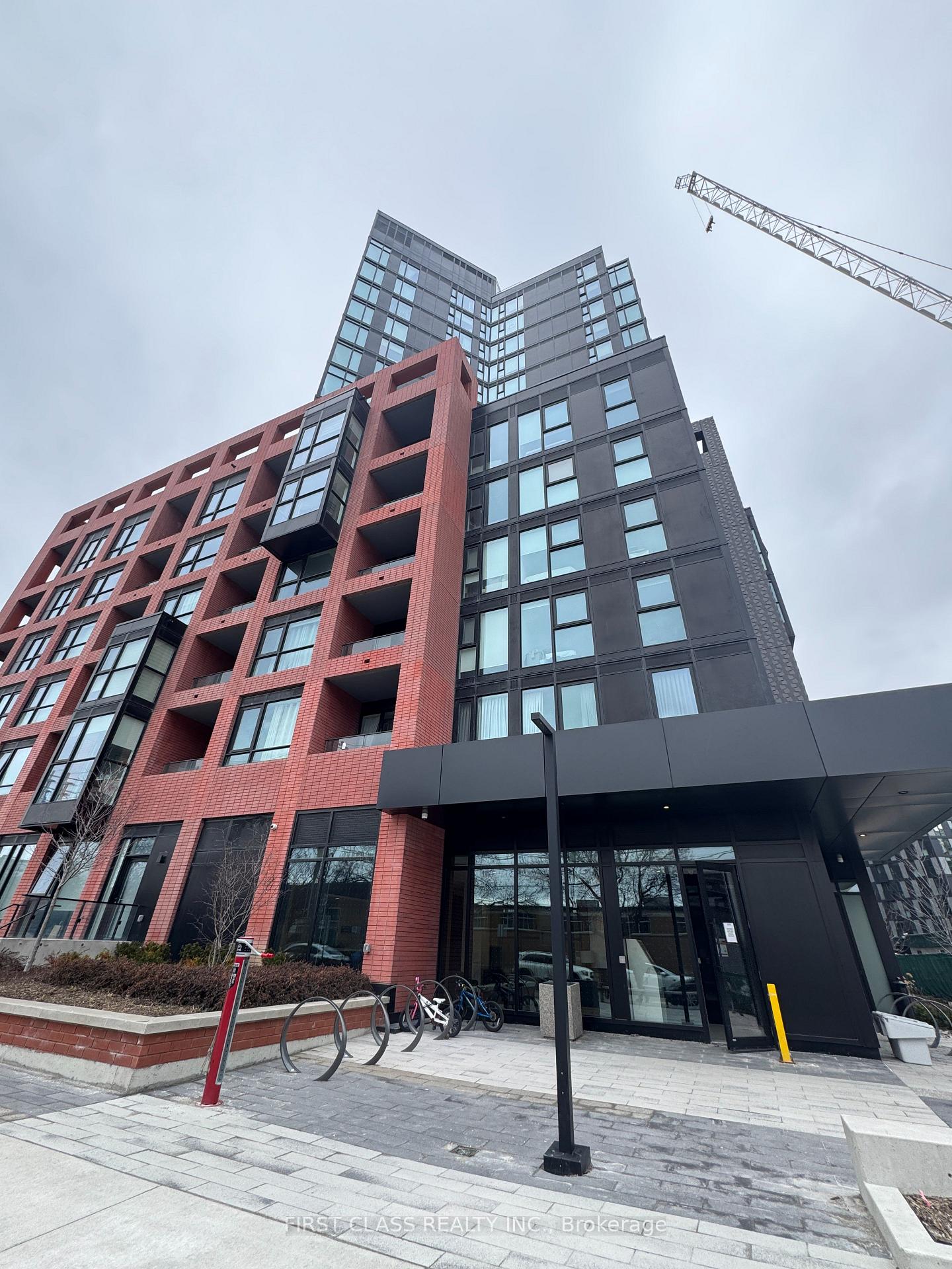 8 Tippett Road 413, Toronto C06, ON M3H 0E7