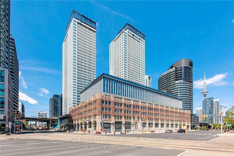 17 Bathurst Street 3710, Toronto C01, ON M5V 0N1