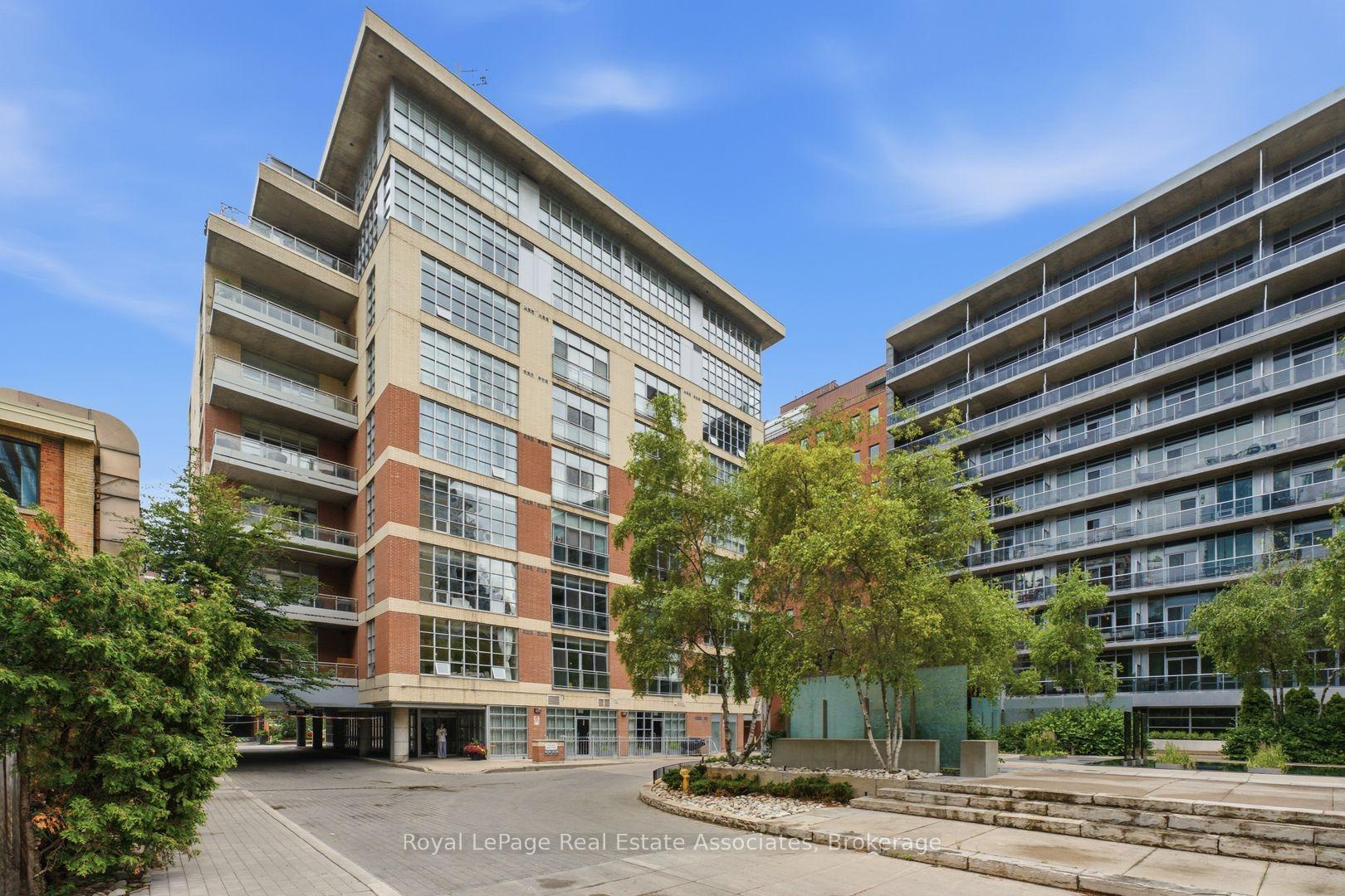 19 Brant Street 204, Toronto C01, ON M5V 2L2