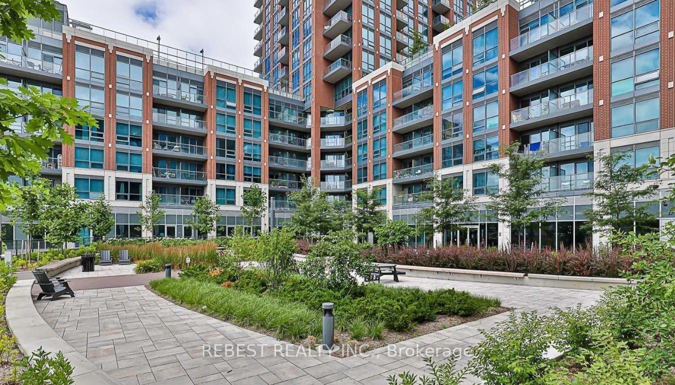 31 Tippett Road 547, Toronto C06, ON M3H 0C8