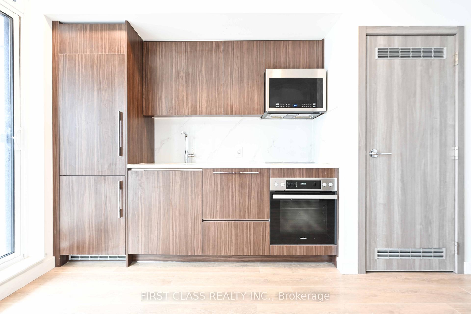 38 Widmer Street 3907, Toronto C01, ON M5V 0P7