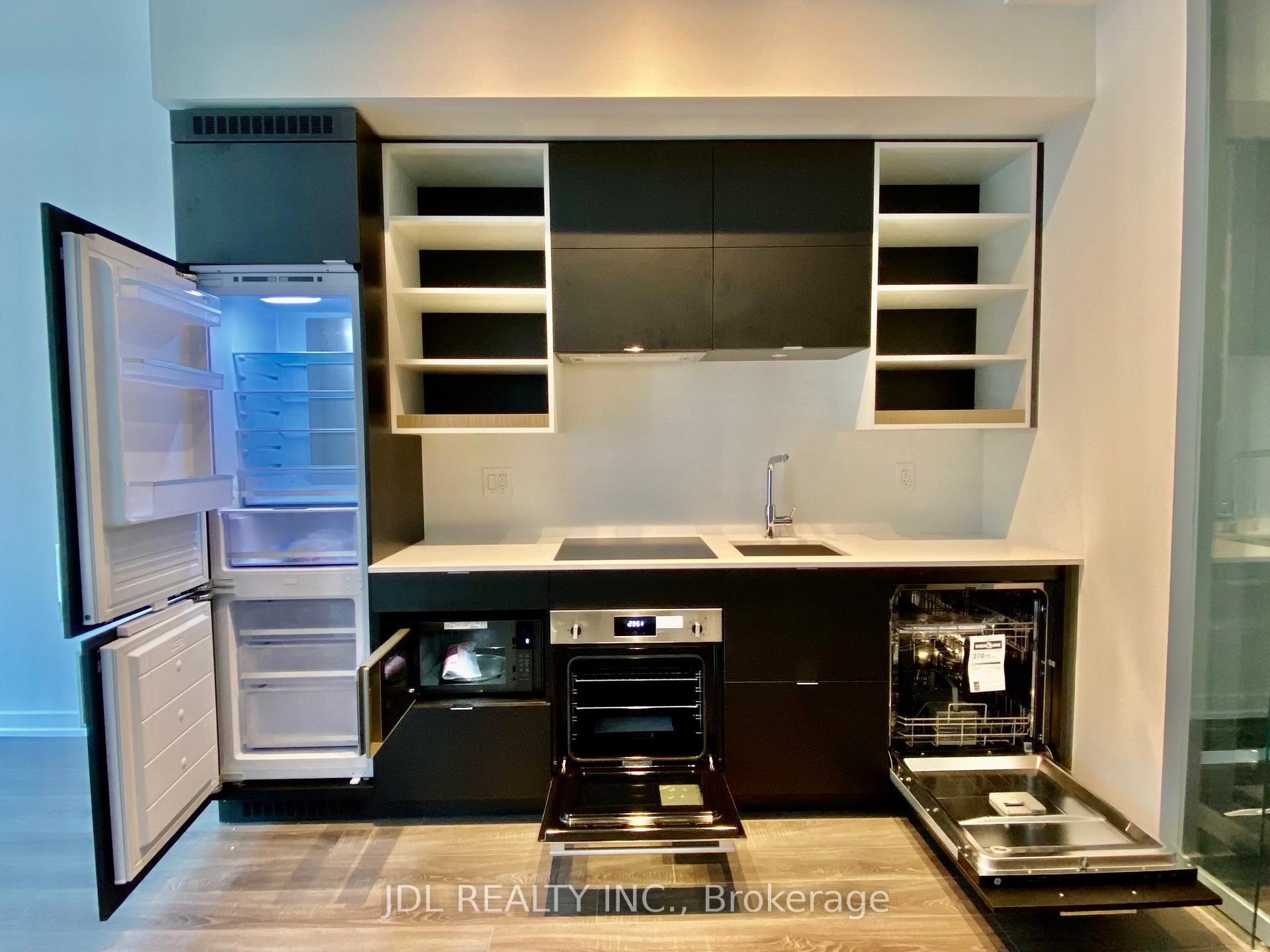 20 Edward Street 1207, Toronto C01, ON M5G 0C5