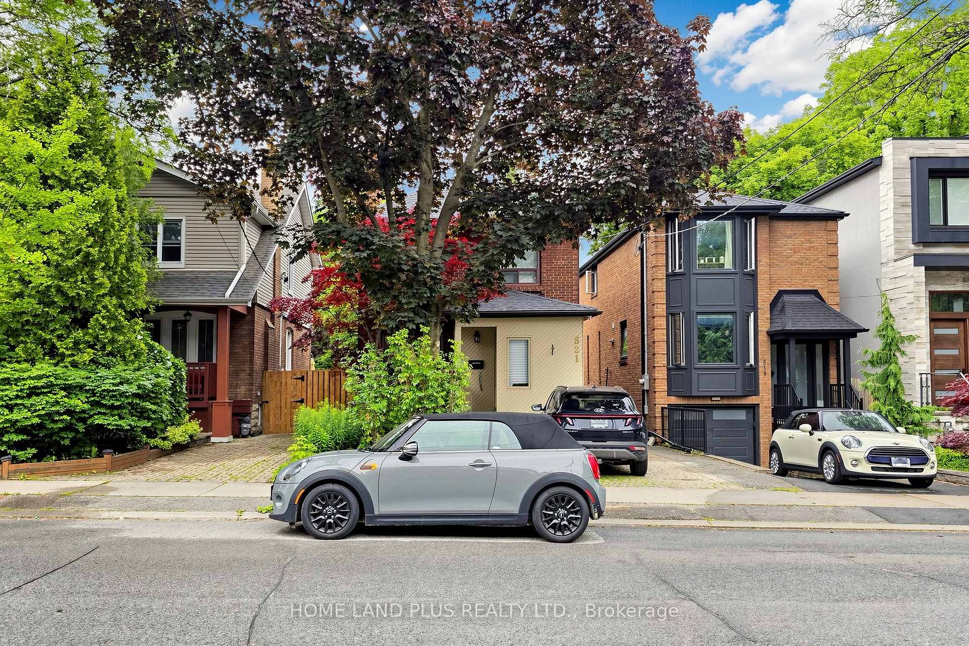 521 Hillsdale Avenue E, Toronto C10, ON M4S 1V1