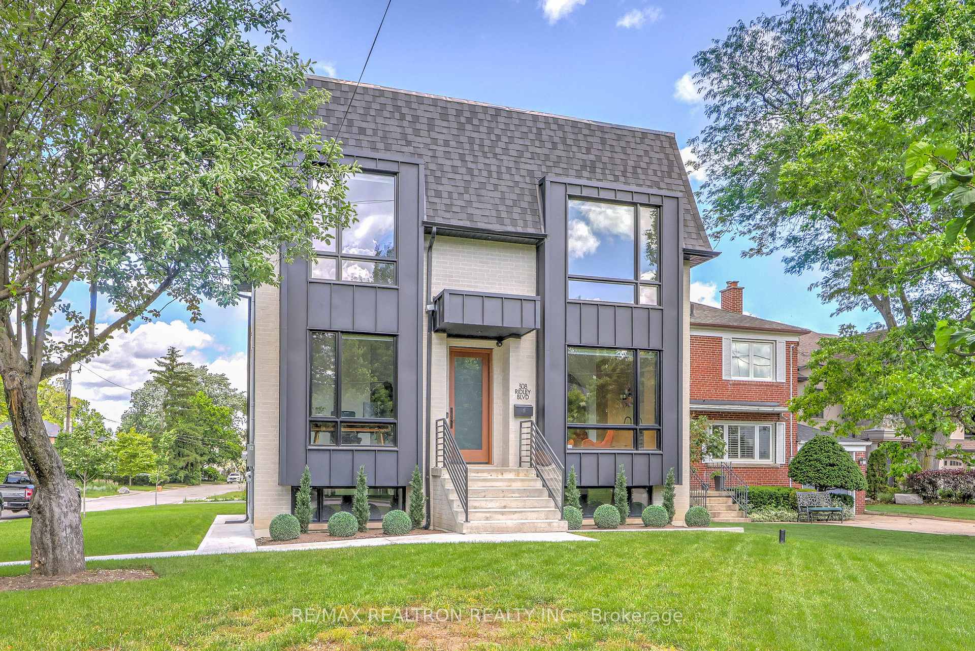 308 Ridley Boulevard, Toronto C07, ON M3H 1K9