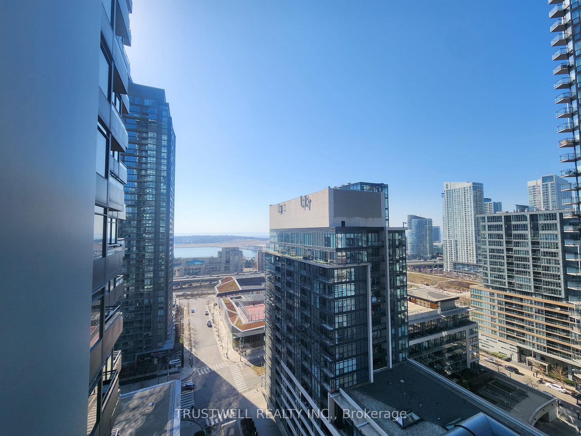 25 Telegram Mews 2212, Toronto C01, ON M5V 3Z1