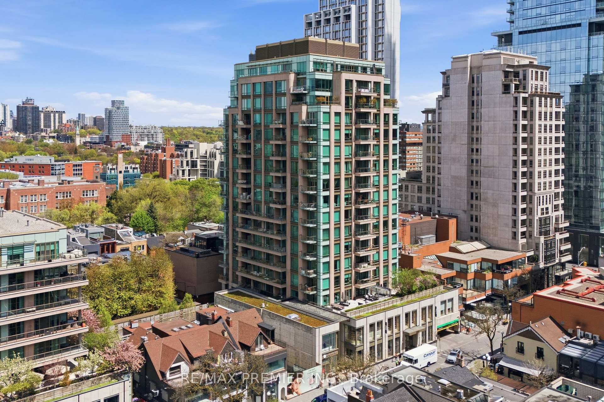 80 Yorkville Avenue 502, Toronto C02, ON M5R 2C2