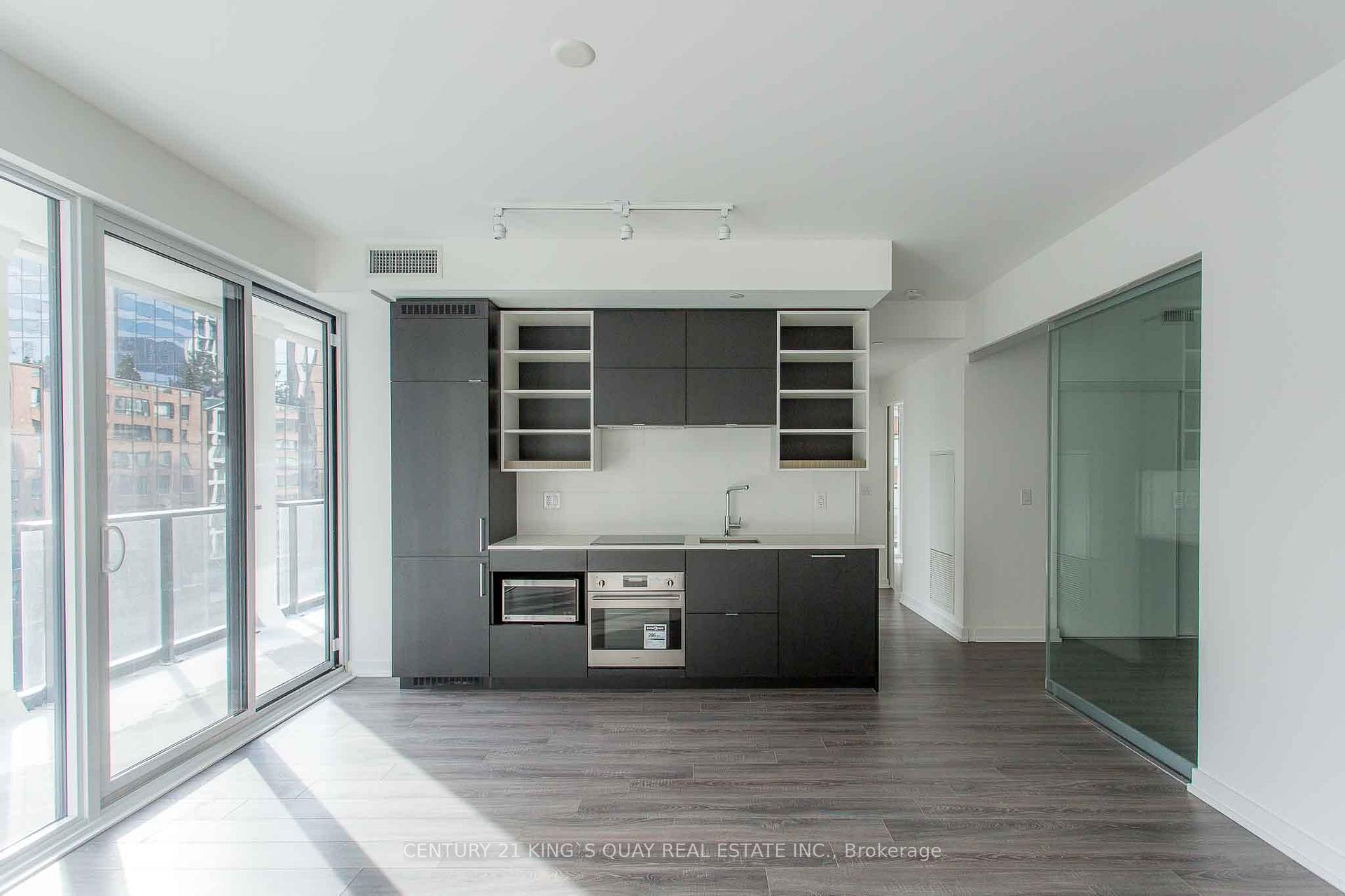 20 Edward Street 811, Toronto C01, ON M5G 0C5