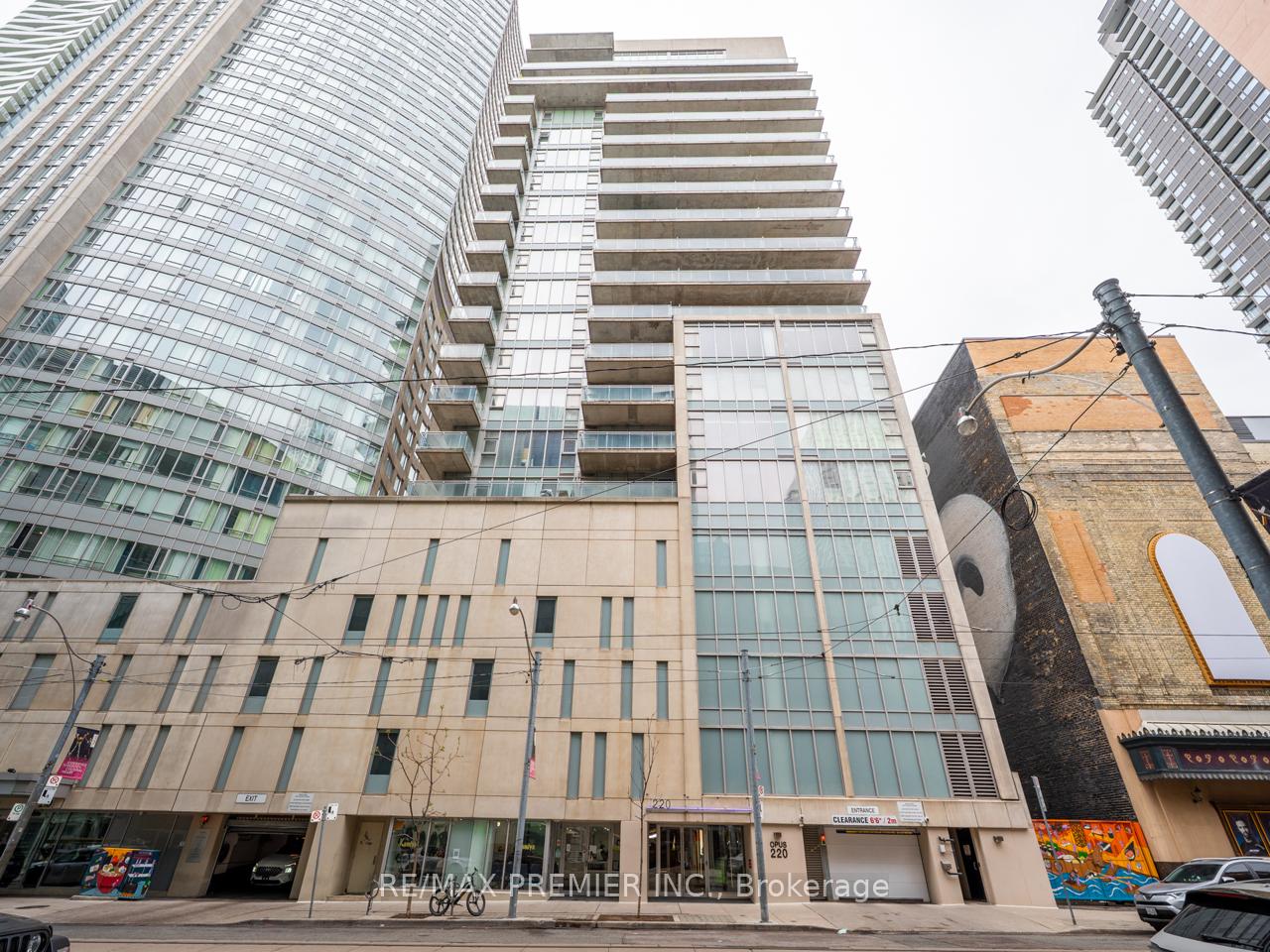 220 Victoria Street 705, Toronto C08, ON M5B 2R6