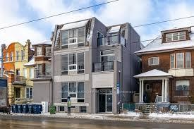 686 Bathurst Street 202, Toronto C01, ON M5S 2R3
