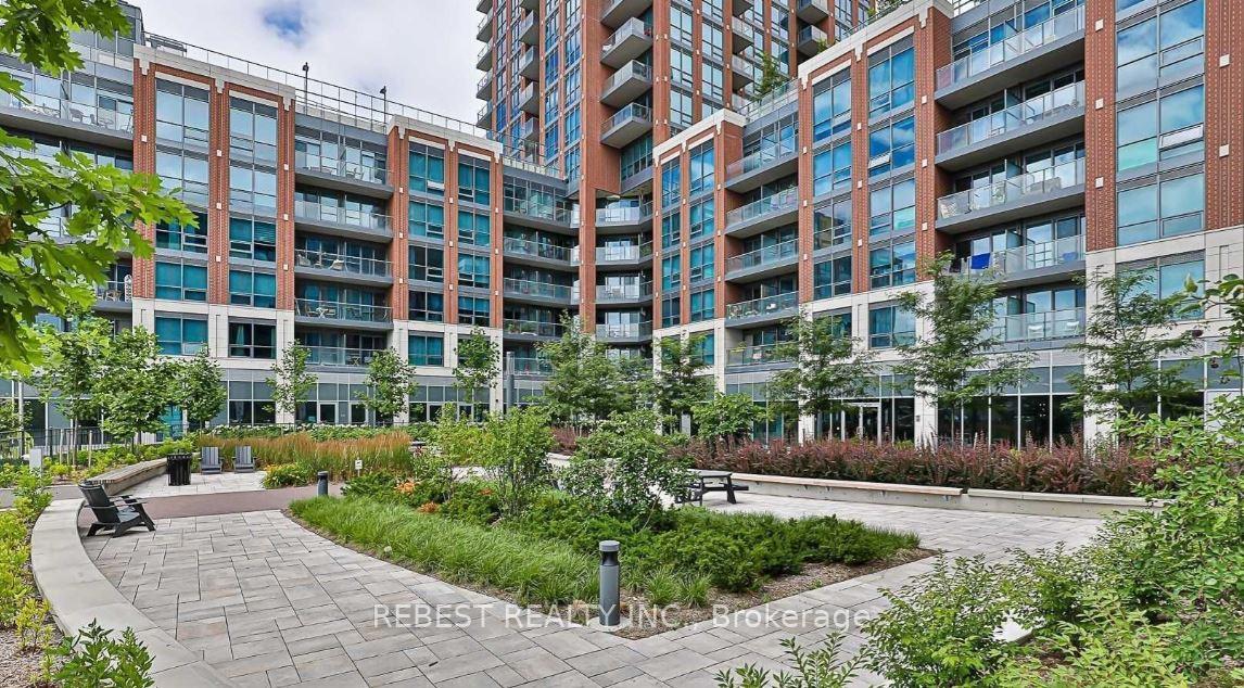 31 Tippett Road 547, Toronto C06, ON M3H 0C8