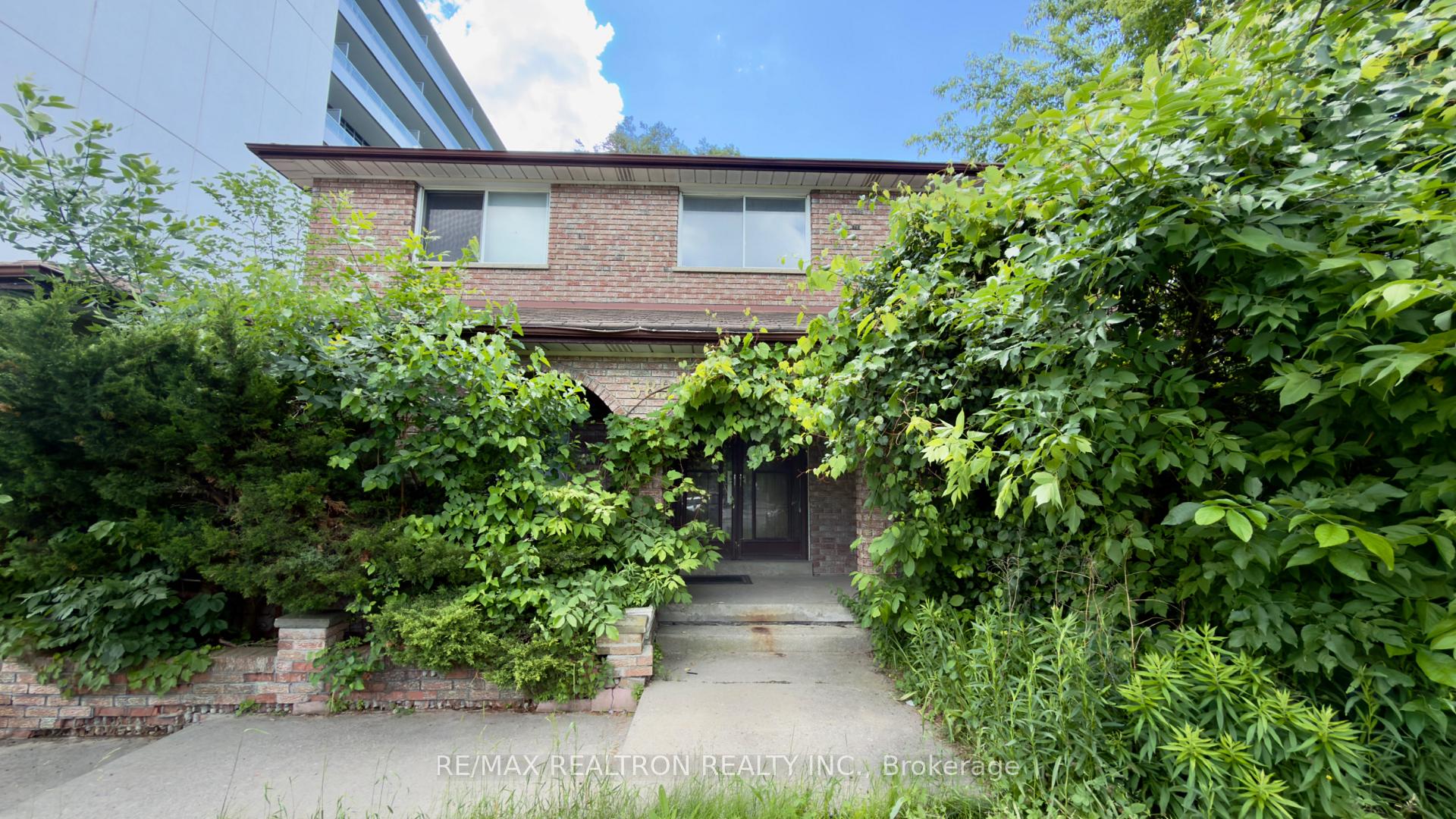 589 Sheppard Avenue E, Toronto C15, ON M2K 1B4