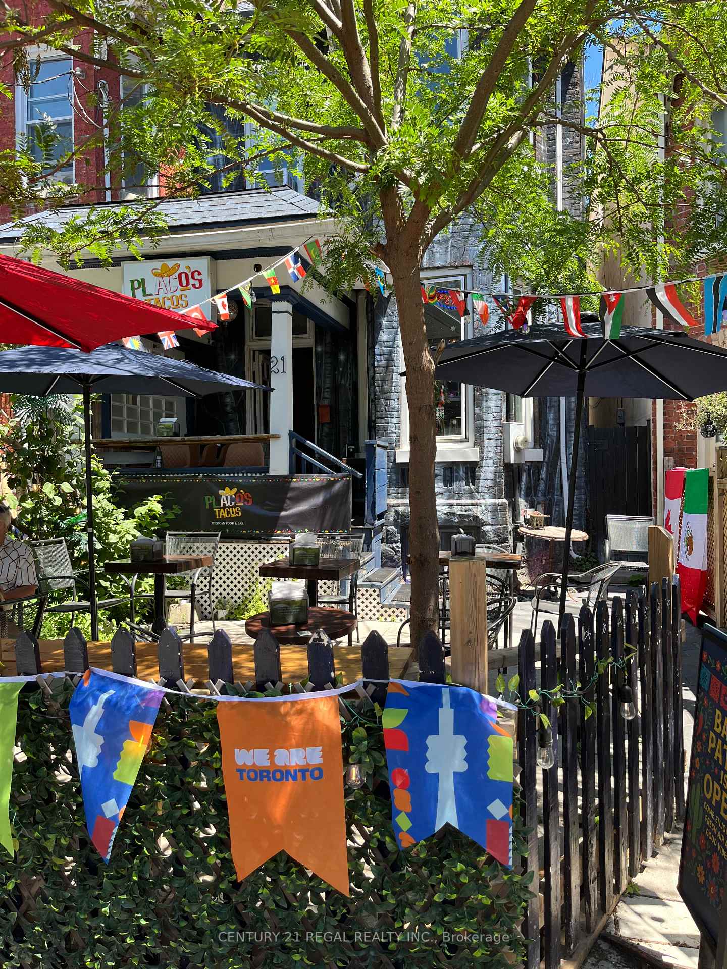 21 KENSINGTON Avenue, Toronto C01, ON M5T 2J8