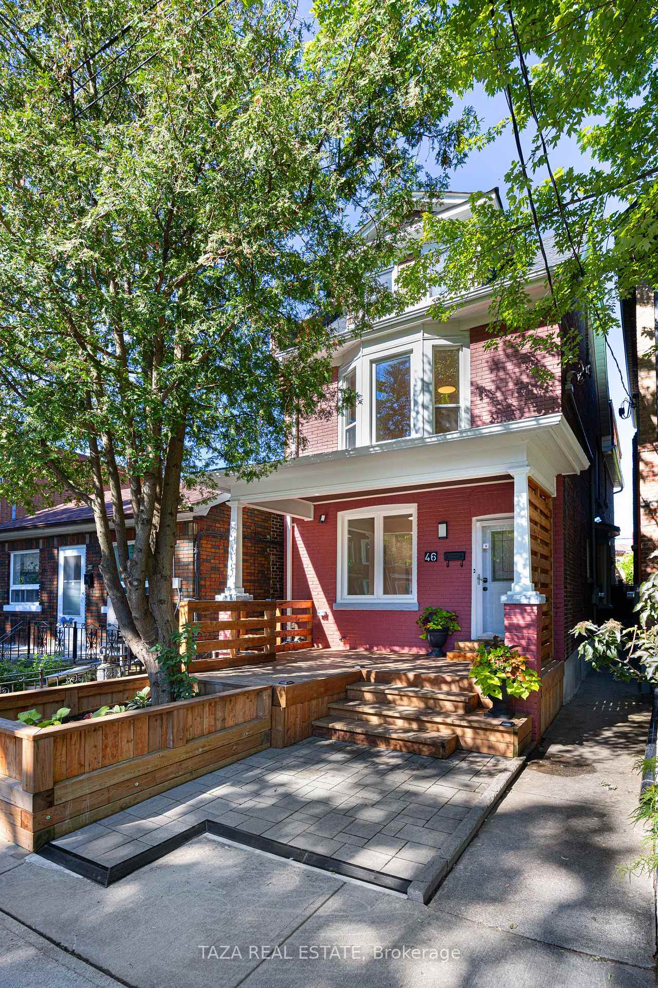 46 Euclid Avenue, Toronto C01, ON M6J 2J6