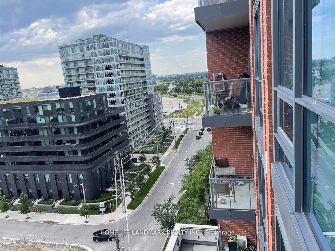 31 Tippett Road 1025, Toronto C06 — photo 5 of 5