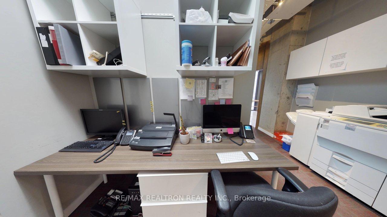 758 Sheppard Avenue W, Toronto C06 — photo 4 of 5
