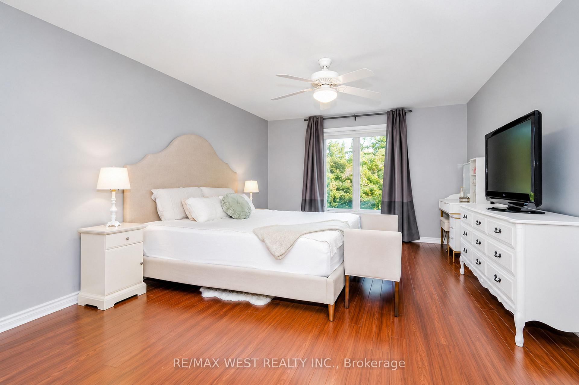 757 Sheppard Avenue W 11, Toronto C06 — photo 5 of 5