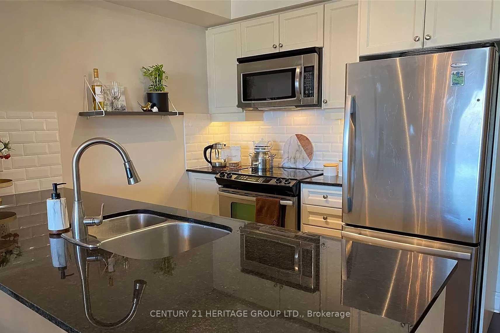 701 Sheppard Avenue 610, Toronto C06 — photo 2 of 5