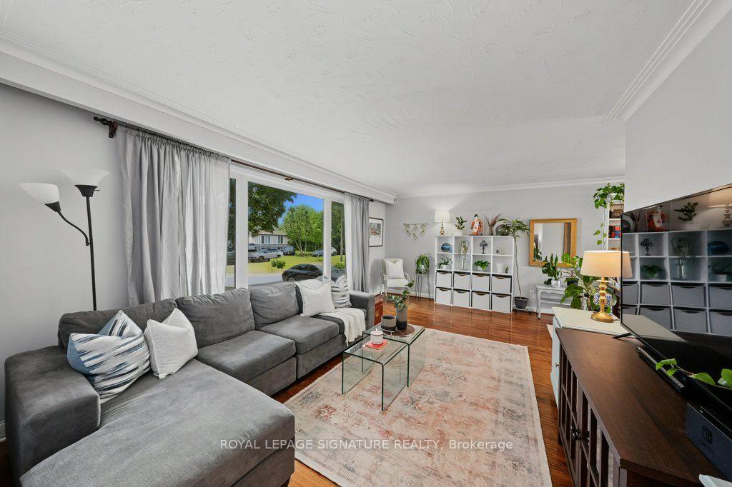 34 Clifton Avenue, Toronto C06 — photo 5 of 5