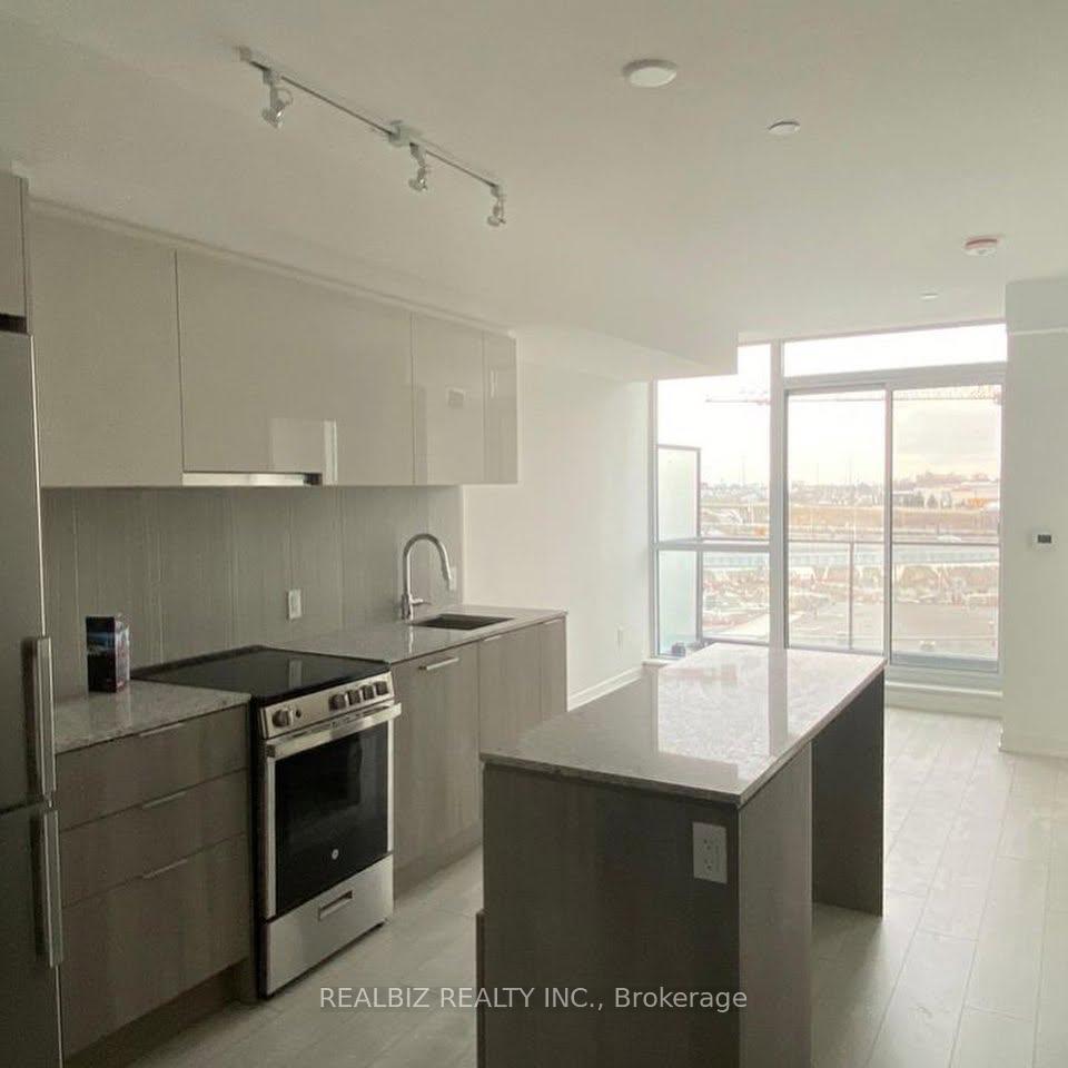 31 Tippett Road 651, Toronto C06 — photo 3 of 5
