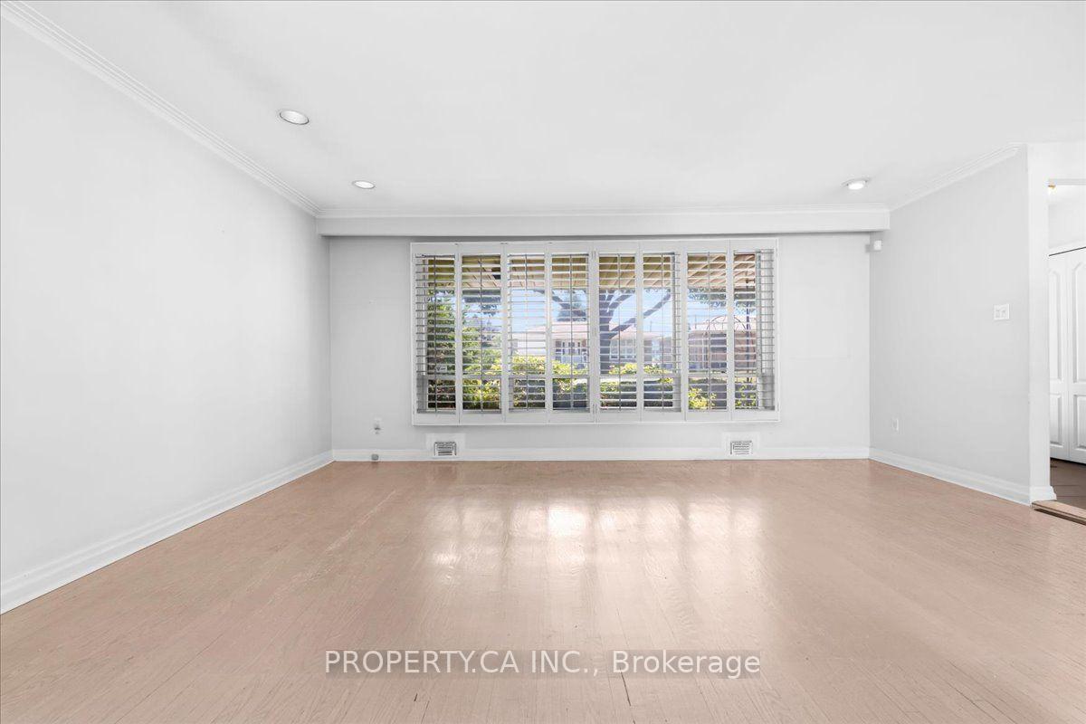 48 Kennard Avenue, Toronto C06 — photo 5 of 5