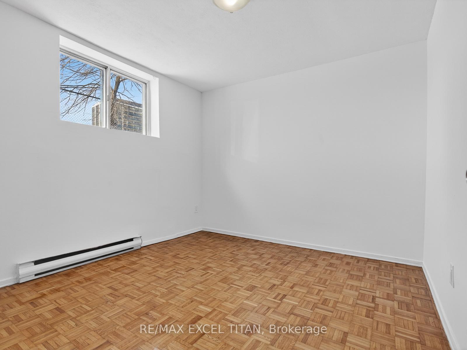 1042 Sheppard Avenue W G1, Toronto C06 — photo 5 of 5