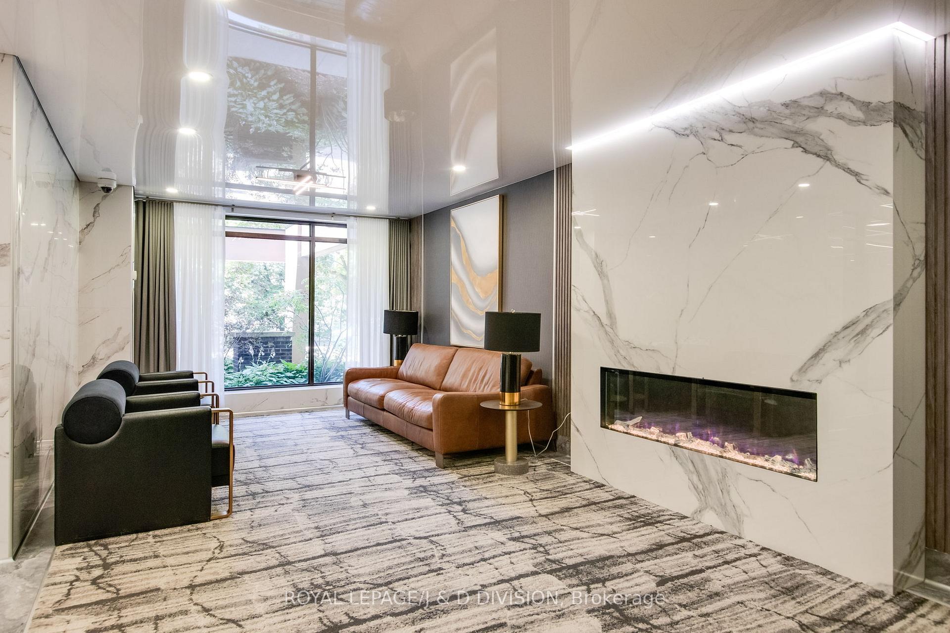 100 Canyon Avenue 701, Toronto C06 — photo 3 of 5