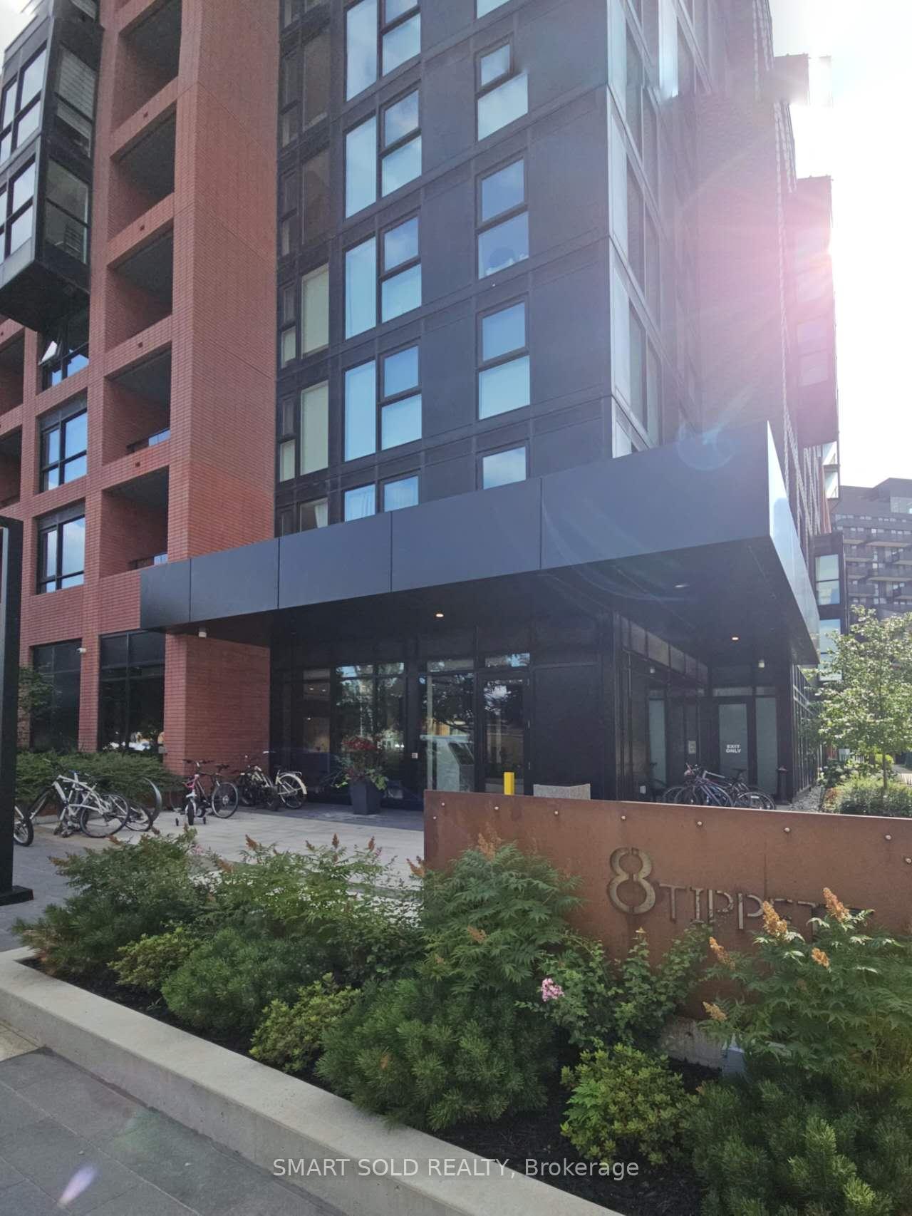 8 Tippett Road 312, Toronto C06 — photo 2 of 5