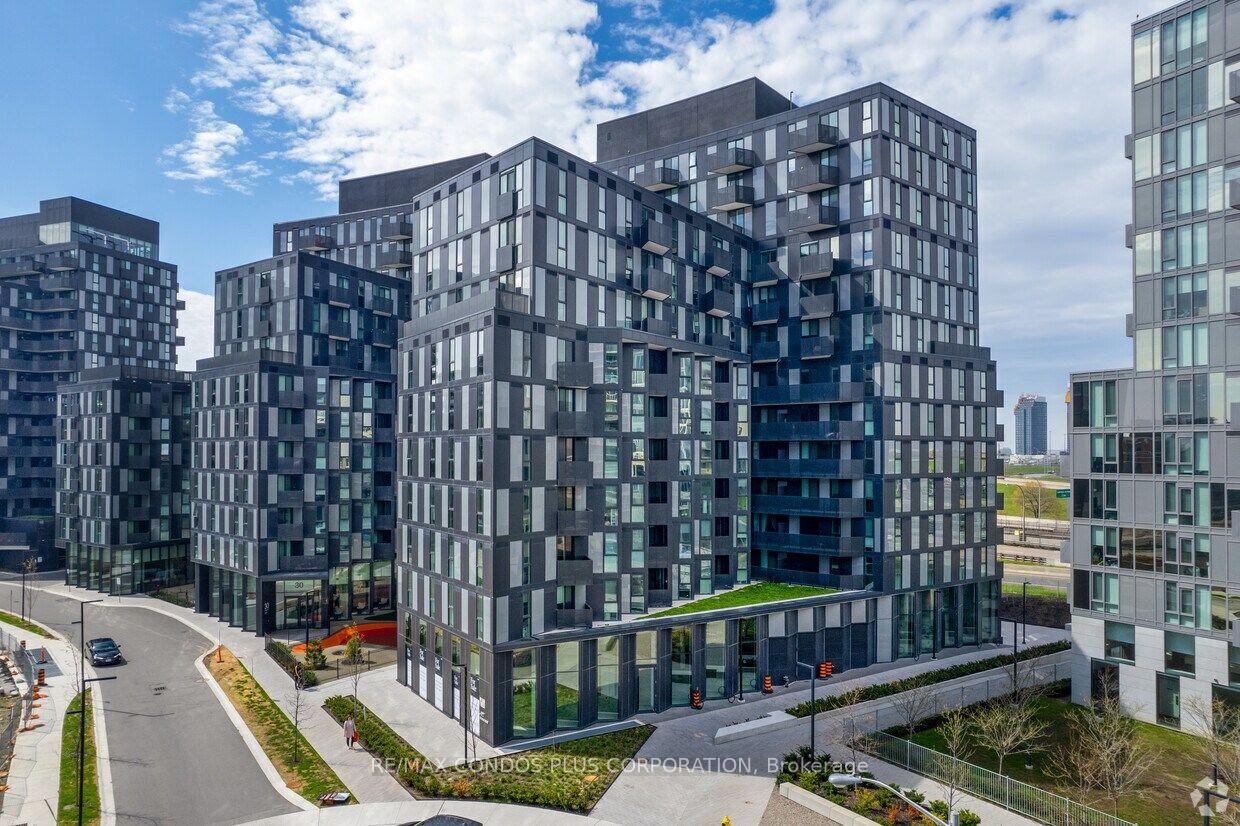30 Tretti Way 301, Toronto, ON M3H 0E3 — Toronto C06, Ontario
