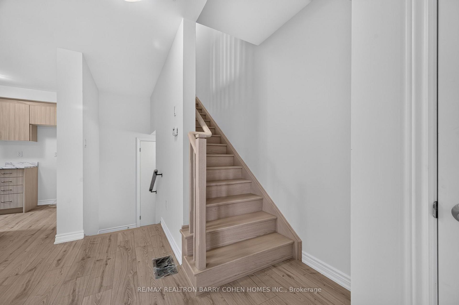 36 Luverne Avenue, Toronto C06 — photo 5 of 5