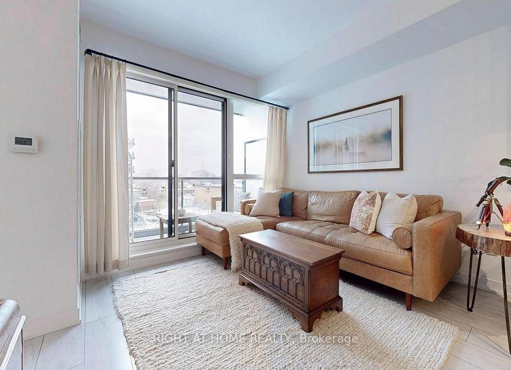 31 Tippett Road #362, Toronto C06 — photo 2 of 5