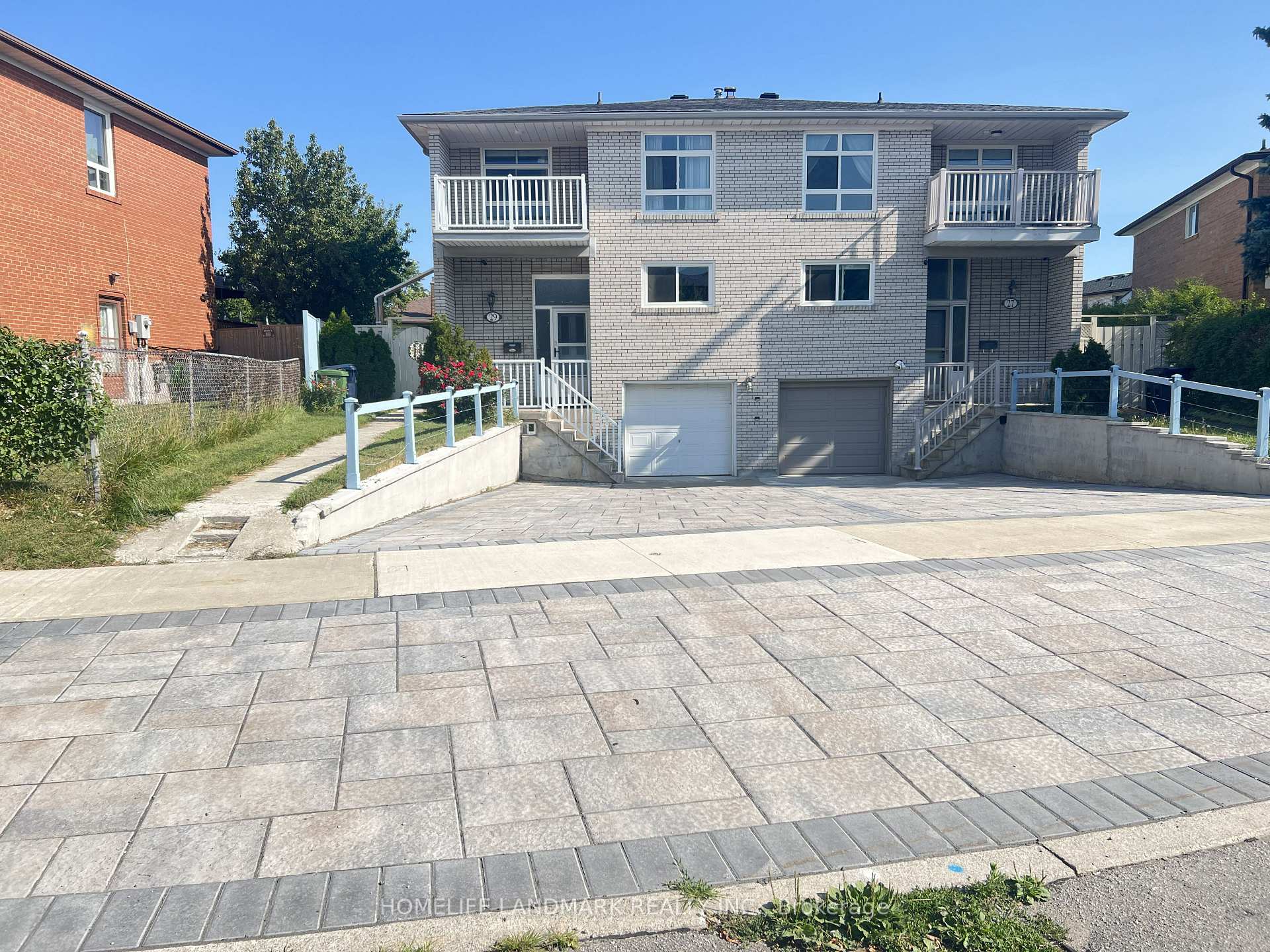 29 Tillplain Road, Toronto, ON M3H 5R1 — Toronto C06, Ontario
