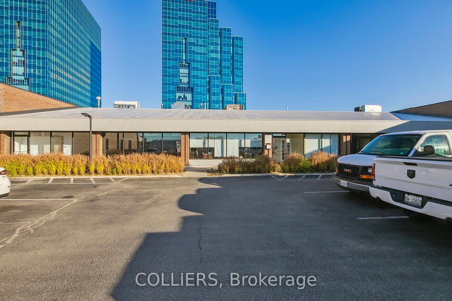 280-422 Consumers Road Unit 19, Toronto C15 — photo 4 of 5