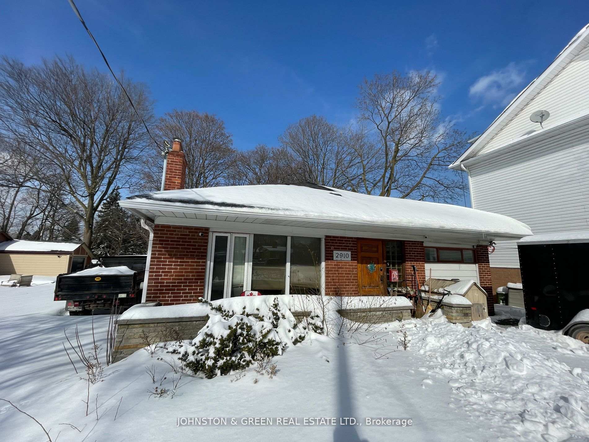 2906-10 Kingston Road, Toronto E08 — photo 4 of 5