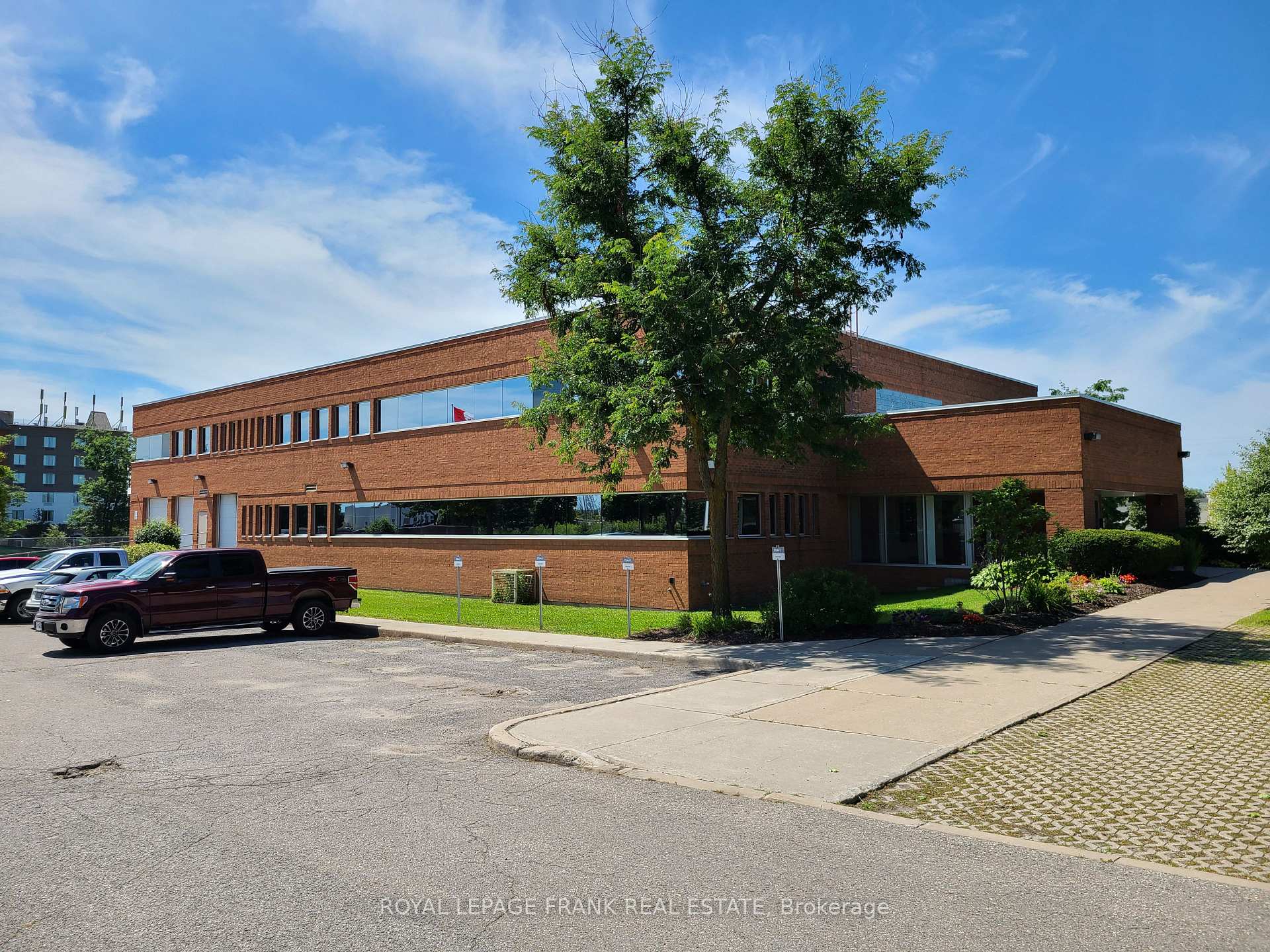 415 Baseline Road B12, Clarington, ON L1C 5M2