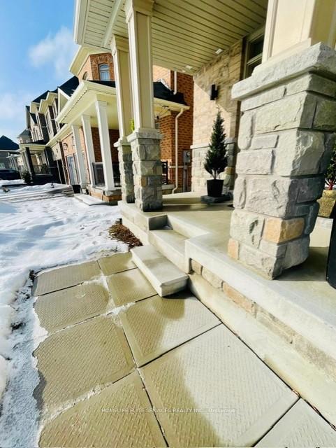 40 Stannardville Drive, Ajax — photo 2 of 5