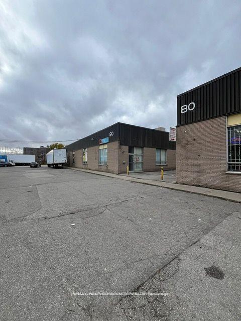 80 Midwest Avenue 6 & 7, Toronto E04, ON M1P 4R2 — Toronto E04, Ontario