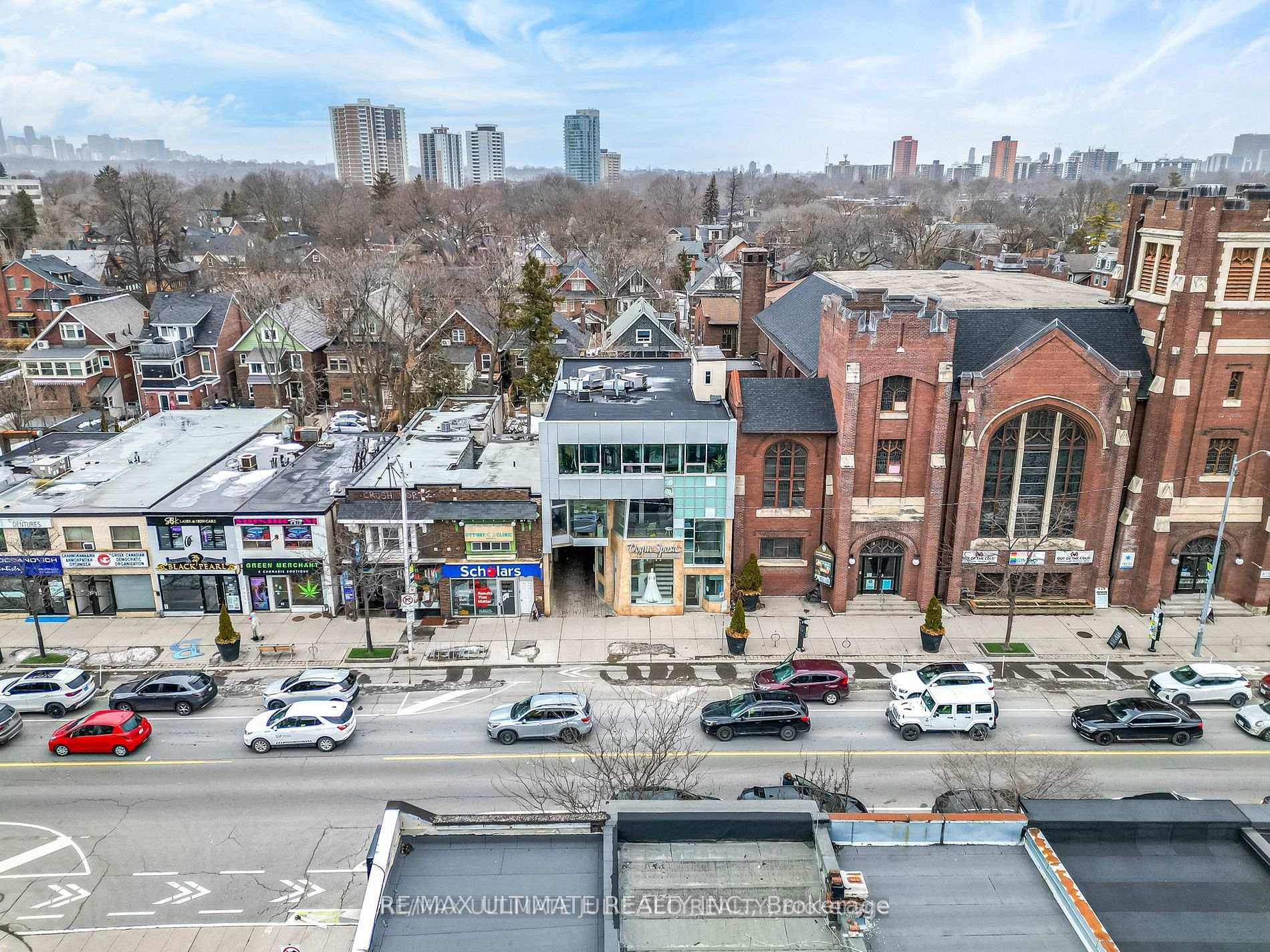 304 Danforth Avenue Main Floor, Toronto E03 — photo 3 of 5