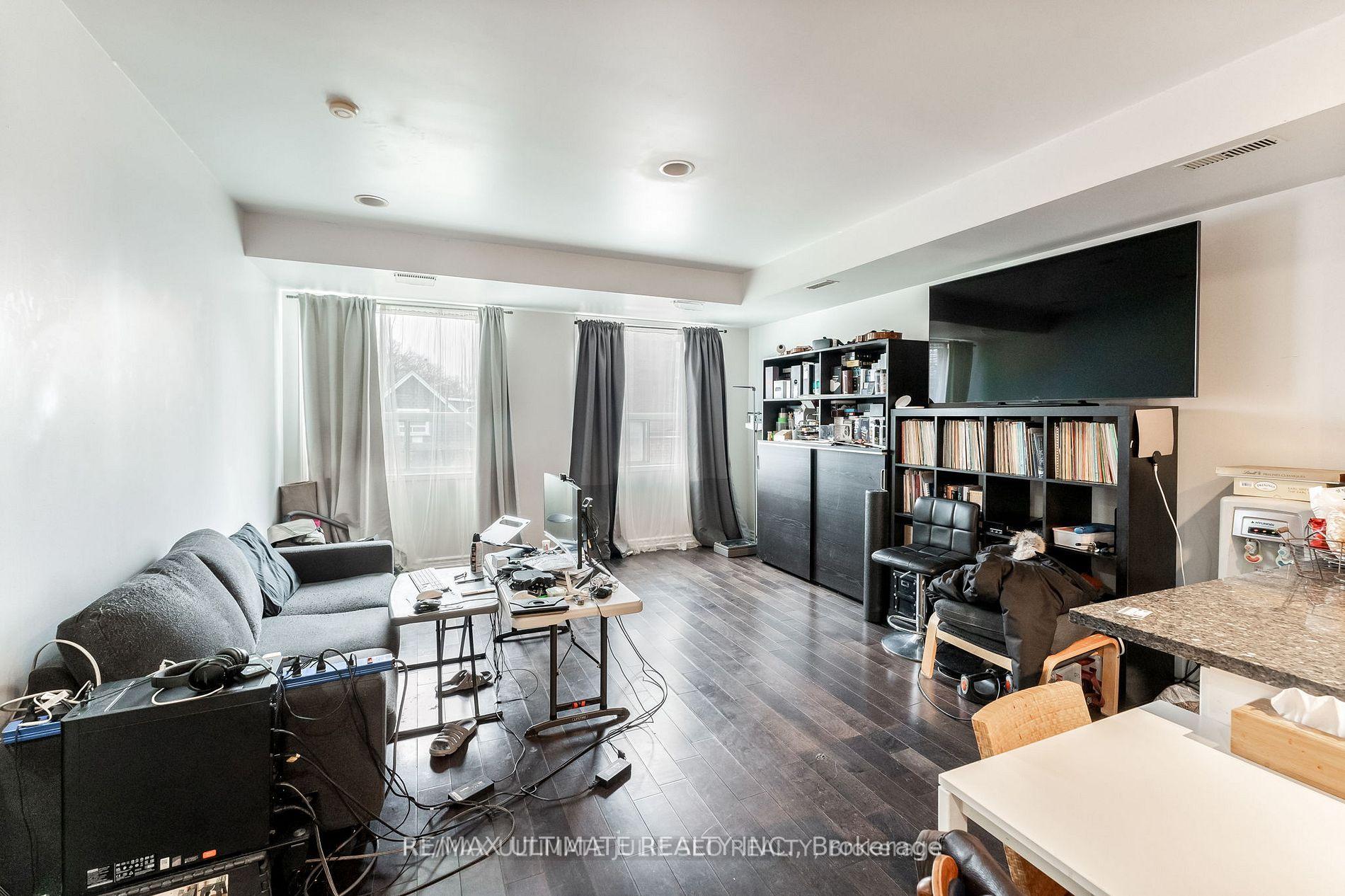 304 Danforth Avenue, Toronto E03 — photo 5 of 5