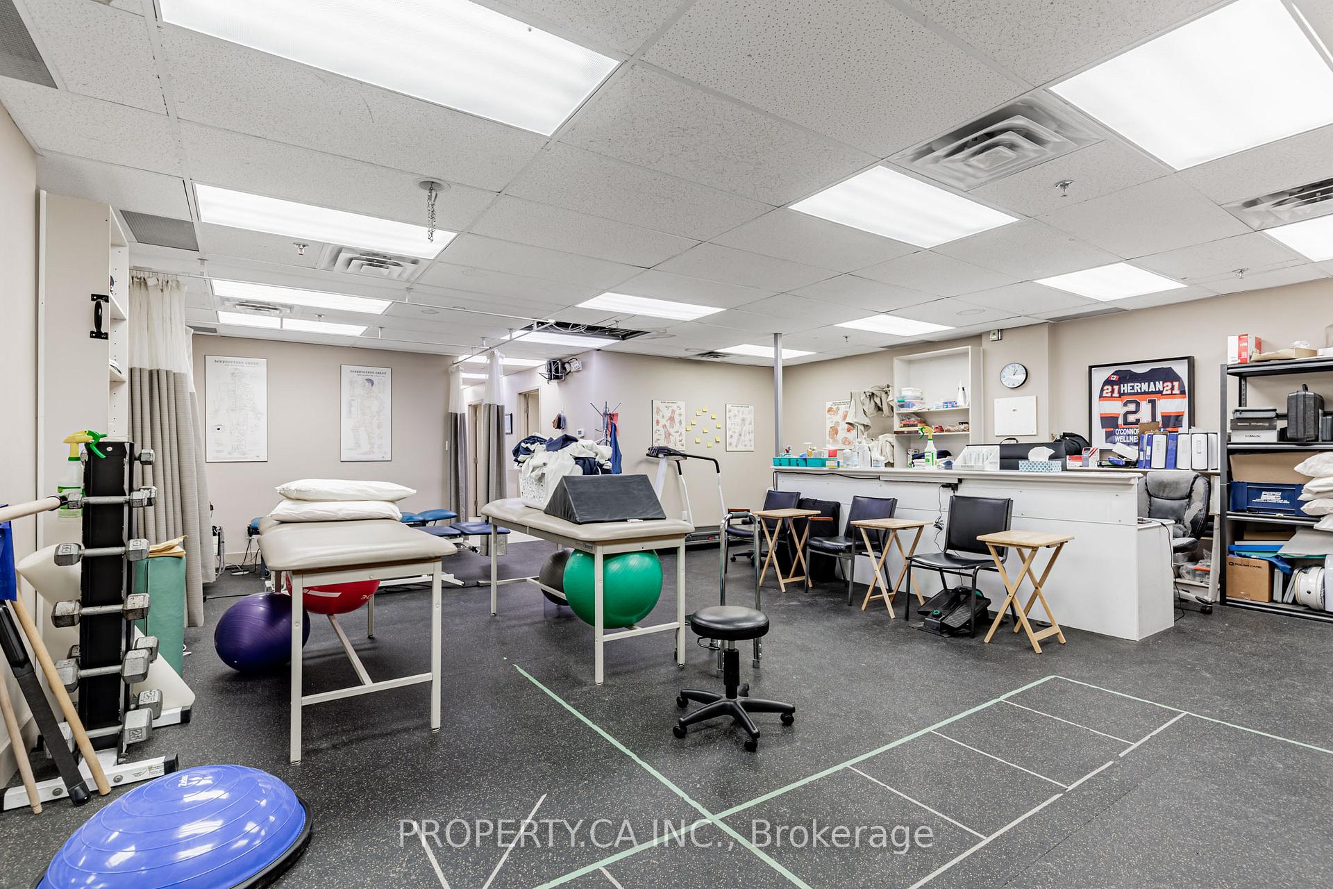 945 O'connor Drive 5, Toronto E03 — photo 3 of 5