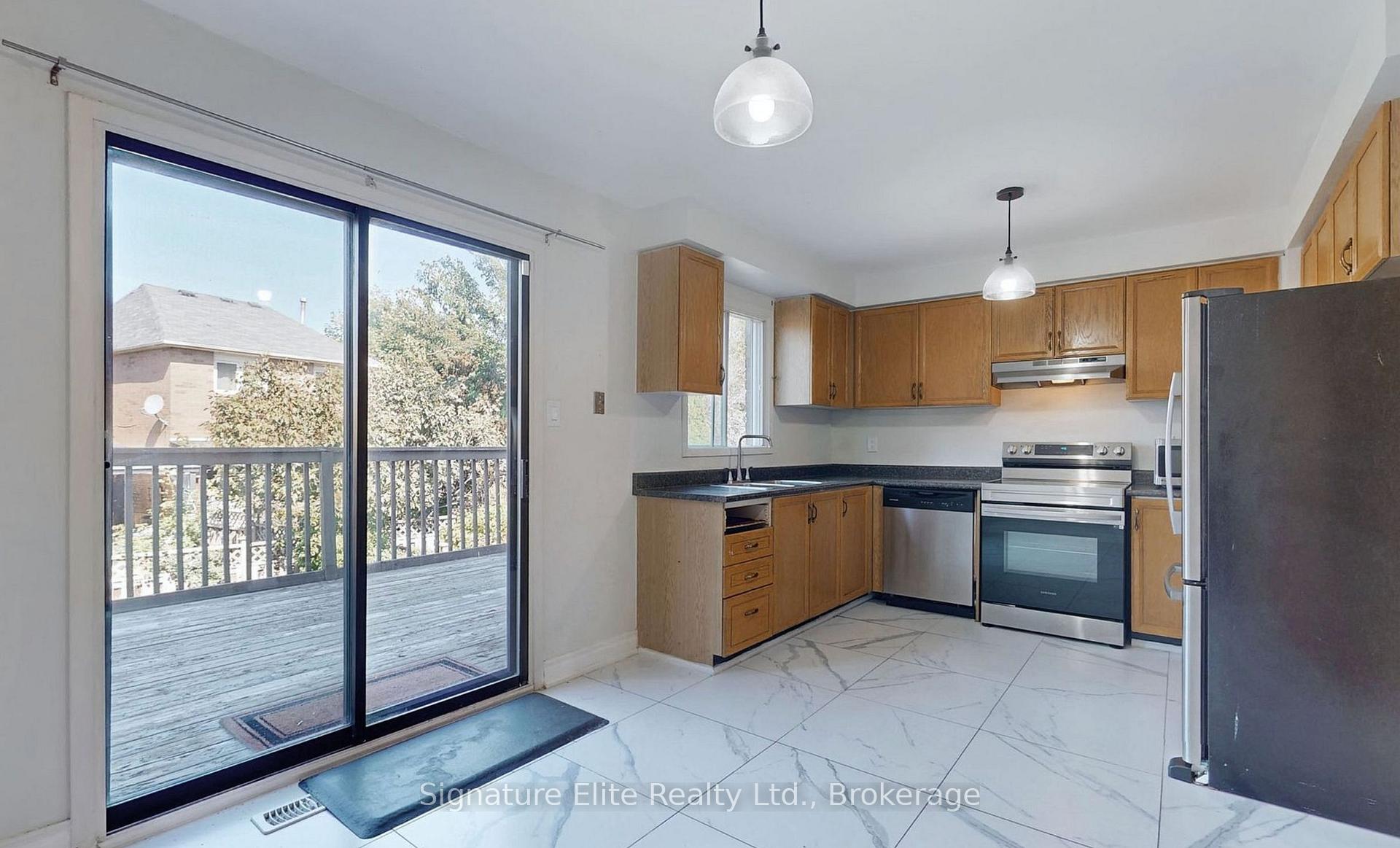 11 Noake Crescent, Ajax — photo 4 of 5