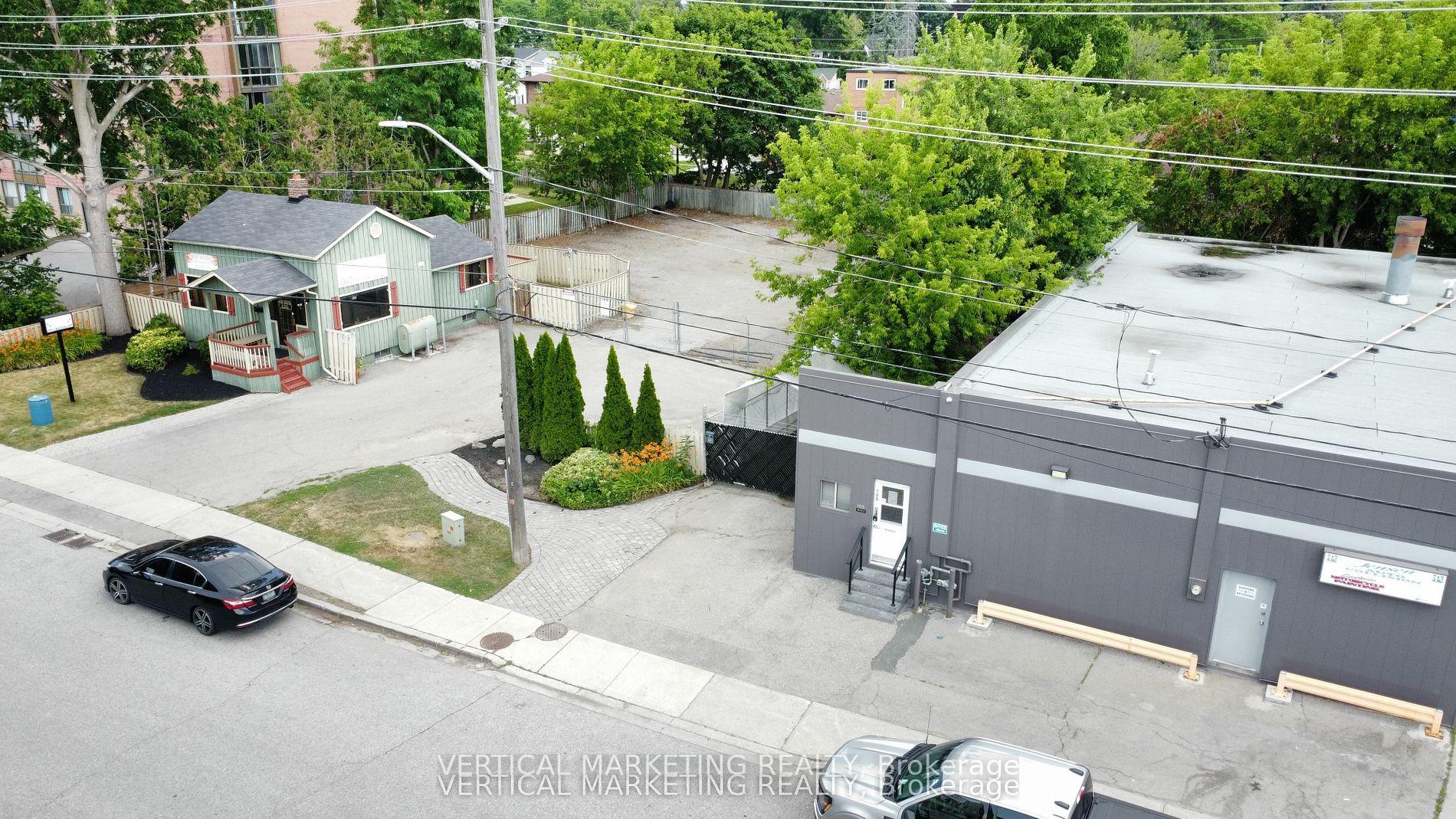 105 & 119 Ash Street, Whitby, ON L1N 4B1