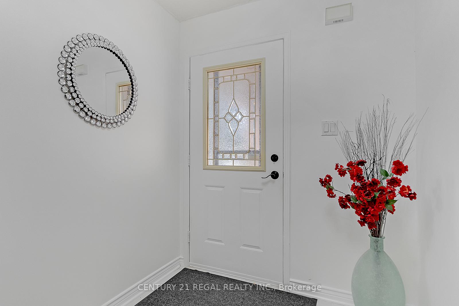 28 Upland Drive, Whitby — photo 5 of 5