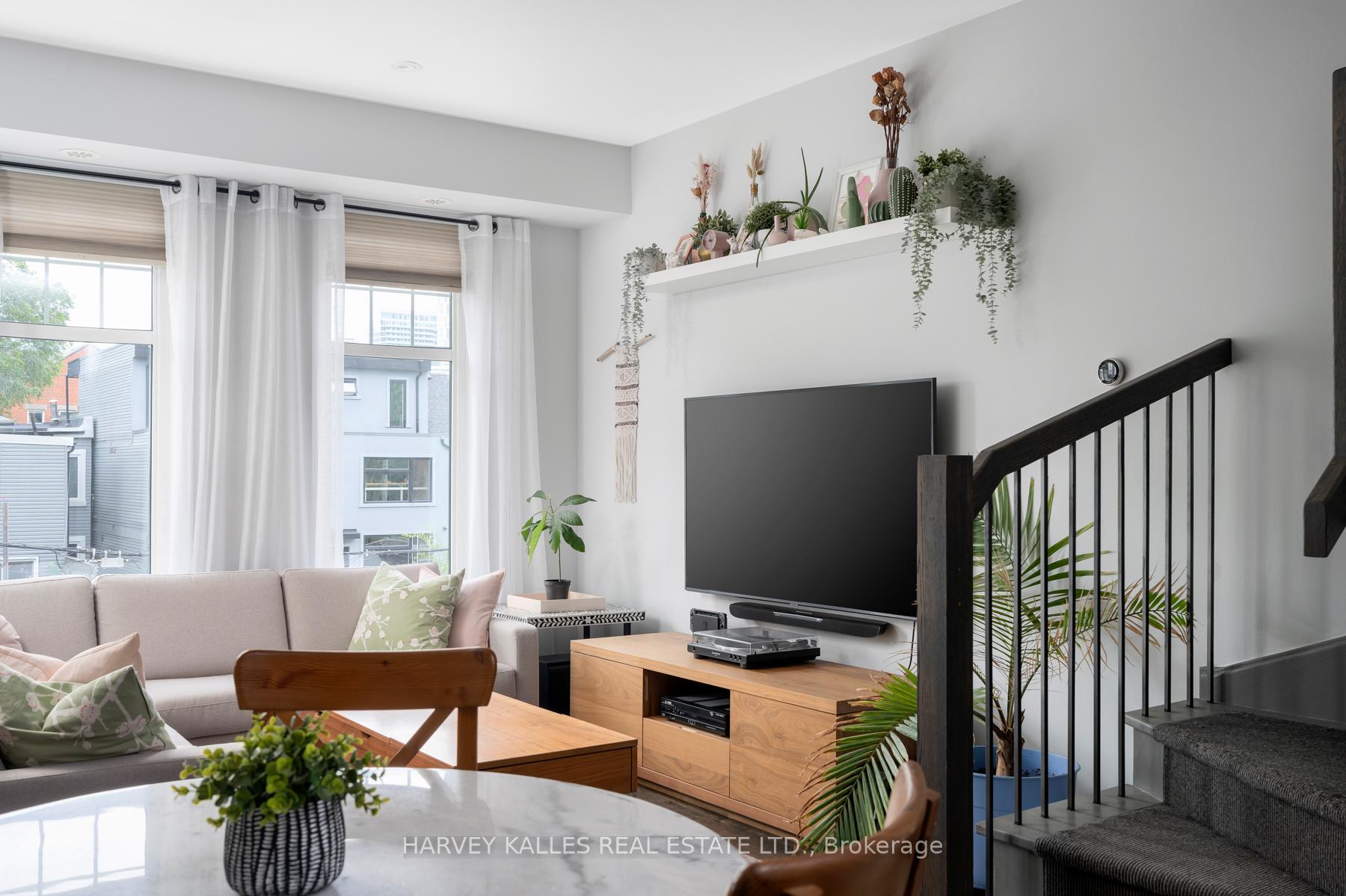 140 Broadview Avenue 45, Toronto E01 — photo 5 of 5