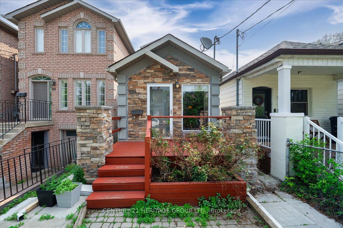 169 King Edward Avenue, Toronto E03, ON M4C 5J7 — Toronto E03, Ontario