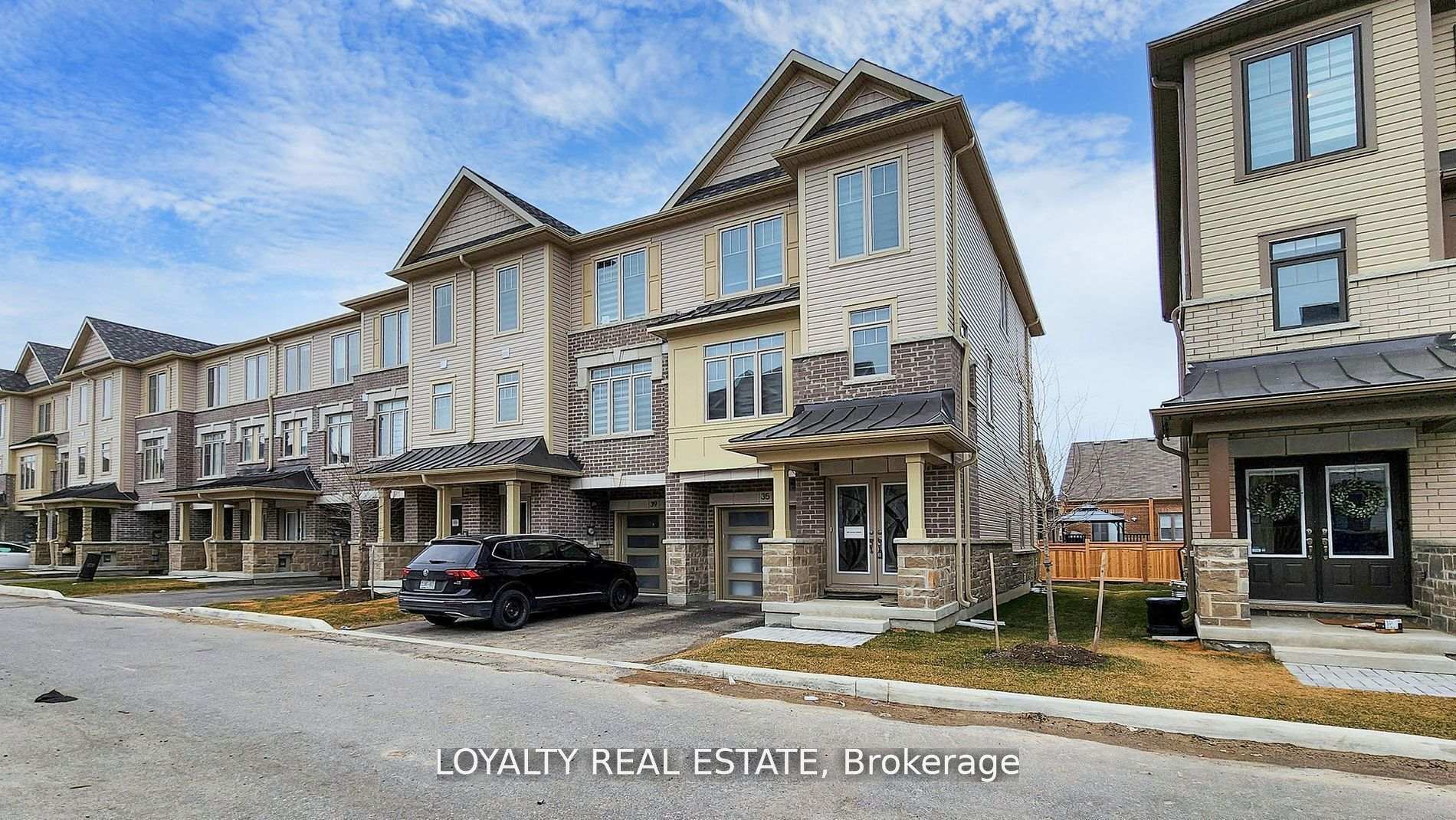35 Bavin Street, Clarington — photo 2 of 5