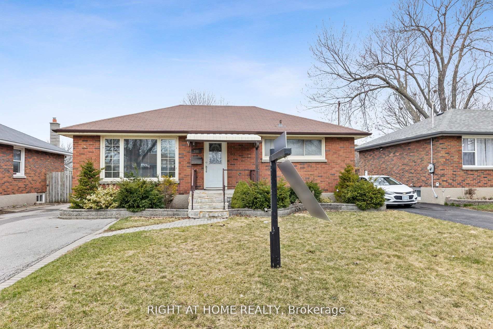 288 Baldwin Street, Oshawa, ON L1H 6H4