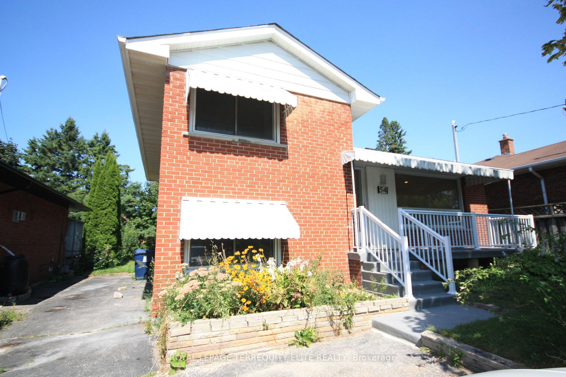 54 Beacham Crescent Lower, Toronto E05, ON M1T 1N1