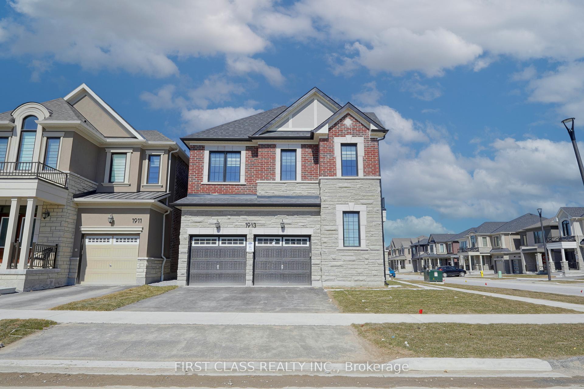 1913 Narcissus Gardens, Pickering — photo 3 of 5