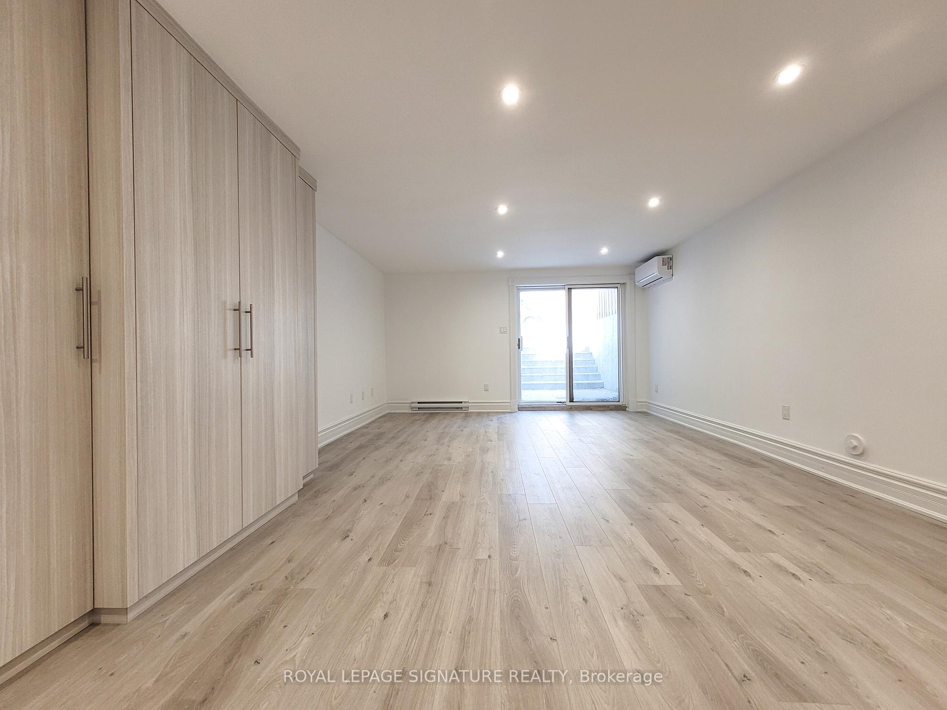 18 Coxwell Avenue Lower, Toronto E01 — photo 3 of 5
