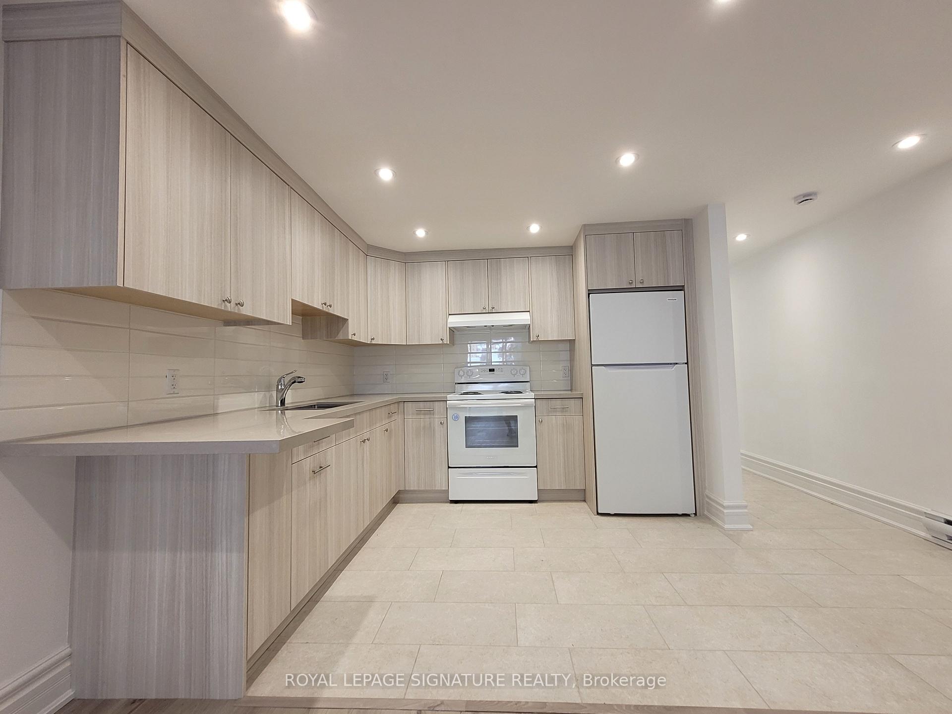 18 Coxwell Avenue Lower, Toronto E01 — photo 4 of 5